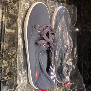 Denim lace-up Sneakers (Levi’s)